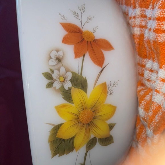 Pyrex “Autumn Glory”  large dish - Picture 6 of 8